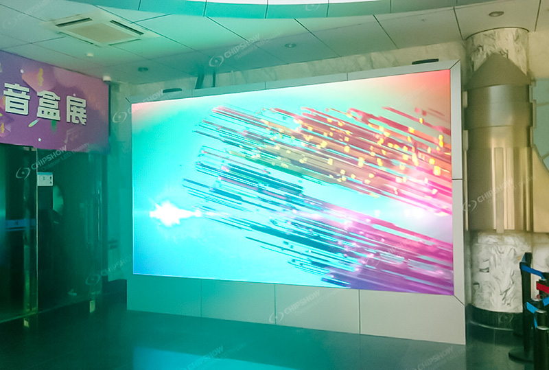 Schermo a LED P1.5 a passo ridotto ultra trasparente nel Museo della Scienza e della Tecnologia di Shenzhen Bao'an.