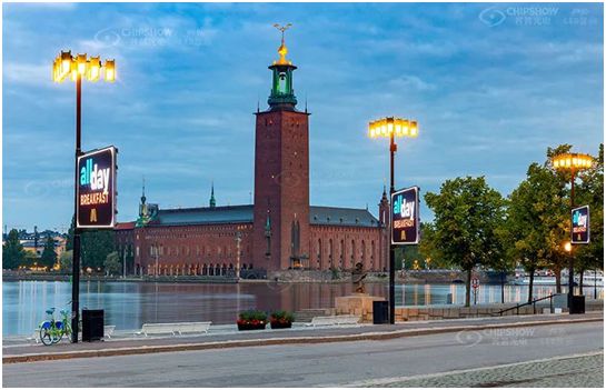 La futura tendenza pubblicitaria! Lo schermo di visualizzazione a LED colorato CHIPSHOW Smart City può essere una soluzione.